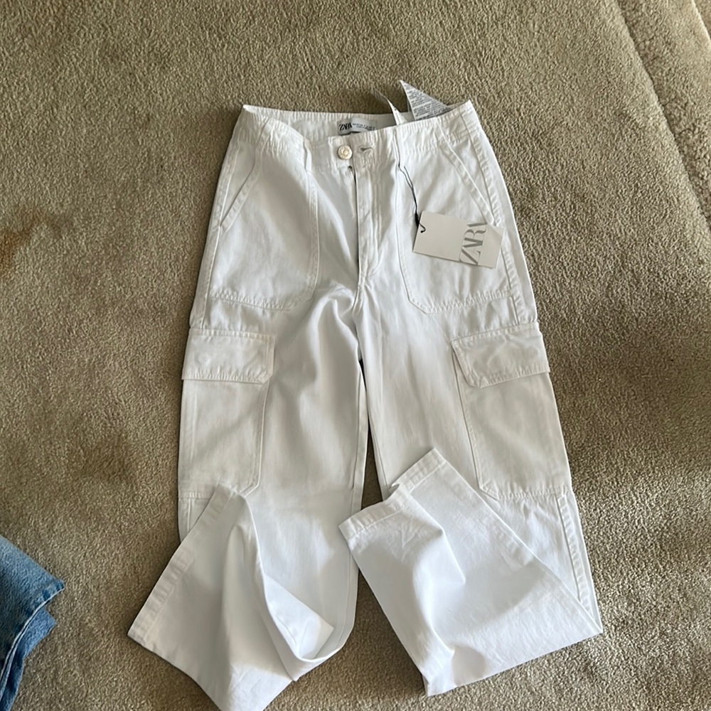 ZARA WHITE PANTS WITH POCKETS